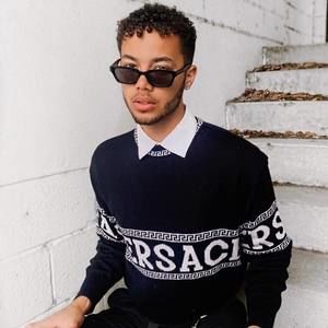 Meet your Posher, Isaac